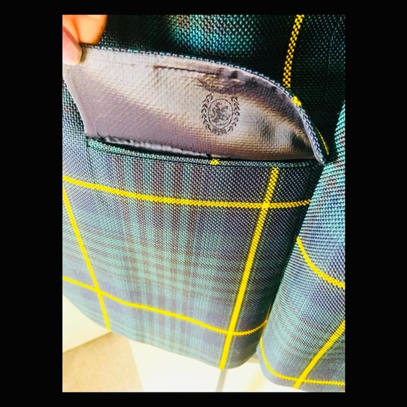 Tommy Hill Blazer, perfect for the holidays perfect color for the right season - Picture 15 of 17